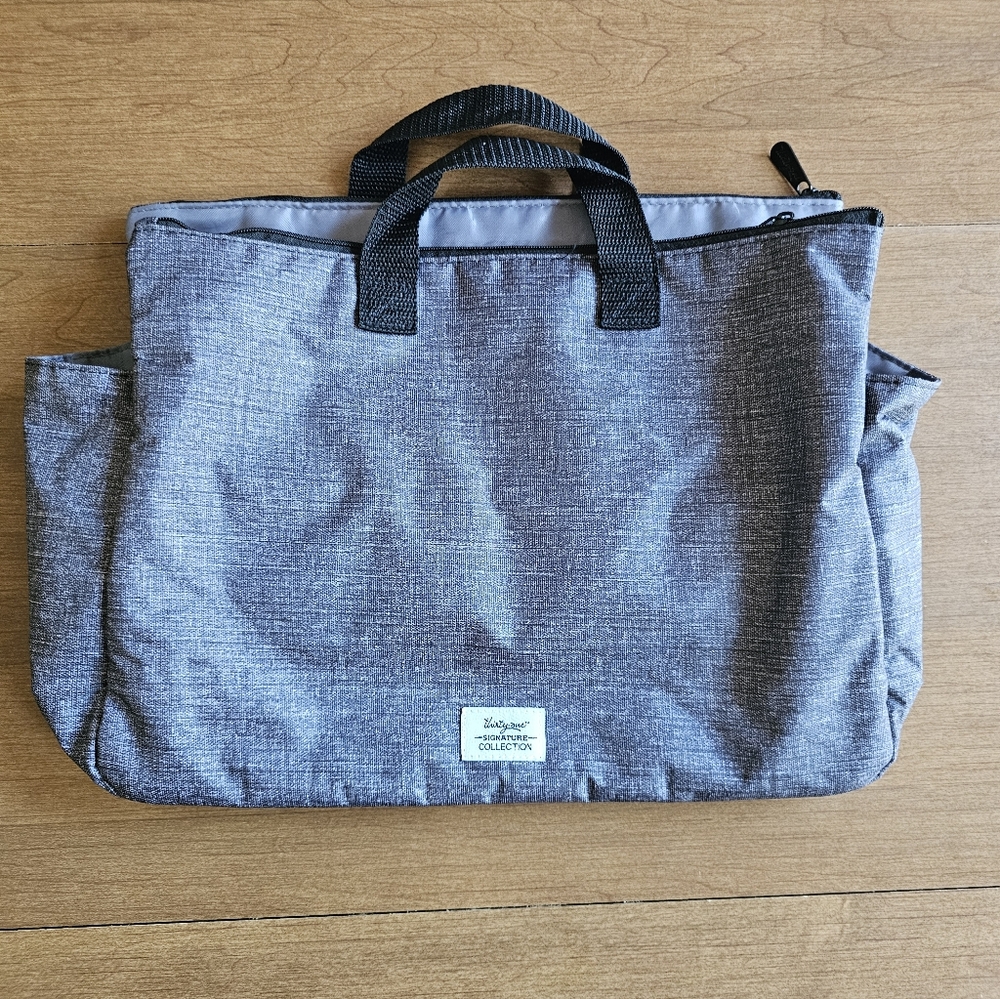 Thirty One Signatture Collection Gray Toiletry Tote